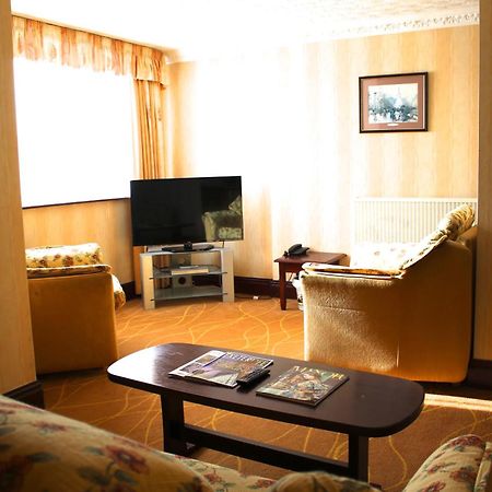 The Devoncourt Resort Exmouth Room photo