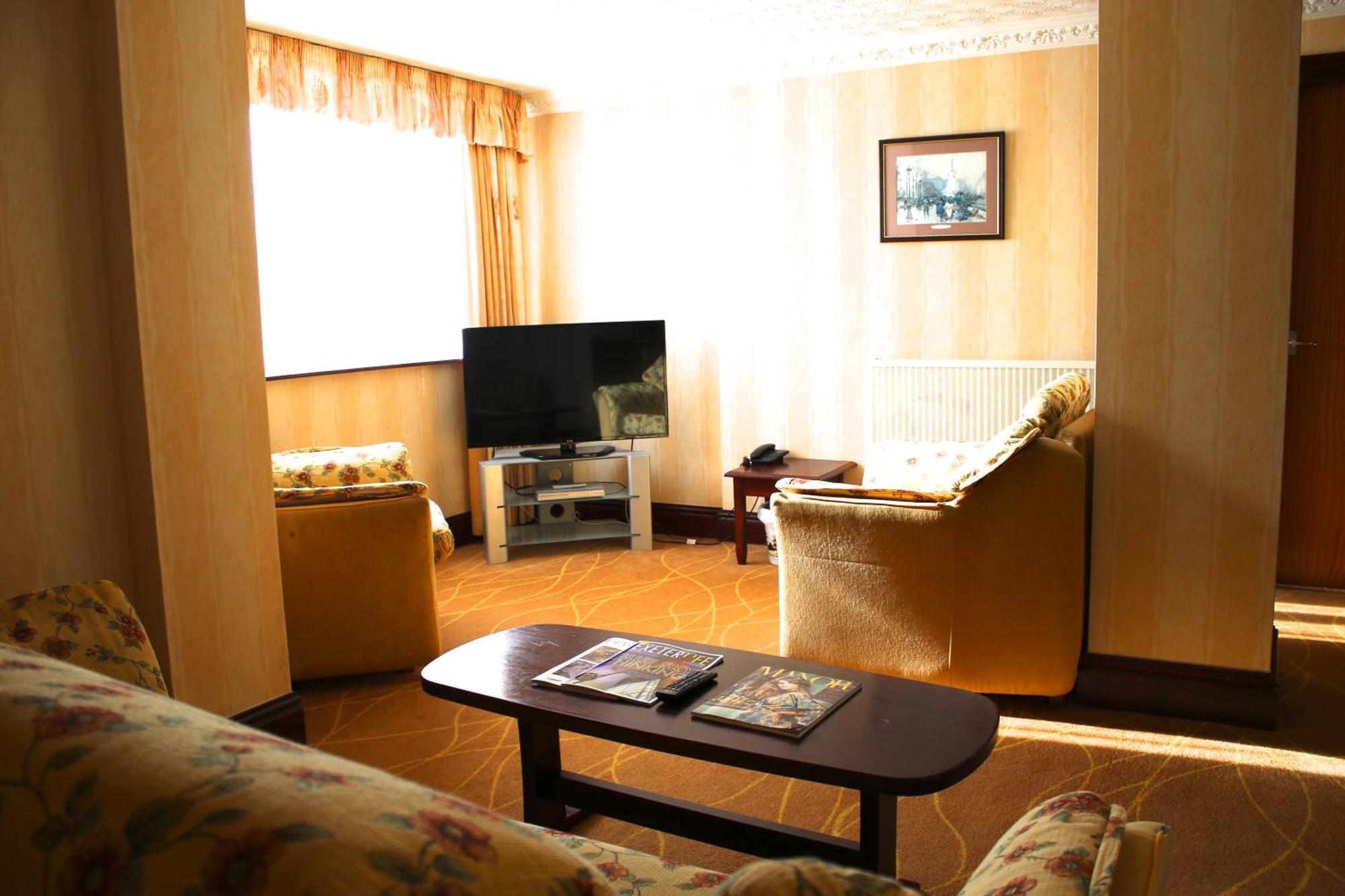 The Devoncourt Resort Exmouth Room photo